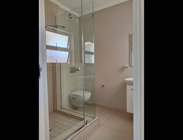 2 BEDROOM APARTMENT FOR SALE IN UMHLANGA RIDGE